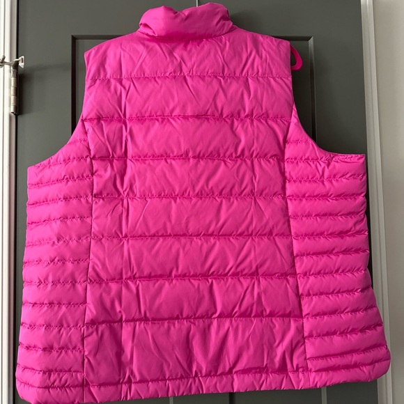 Lands’ End Down Puffer Vest Verbena 2X - Picture 3 of 7